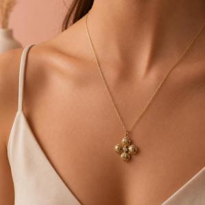 Collier fleur